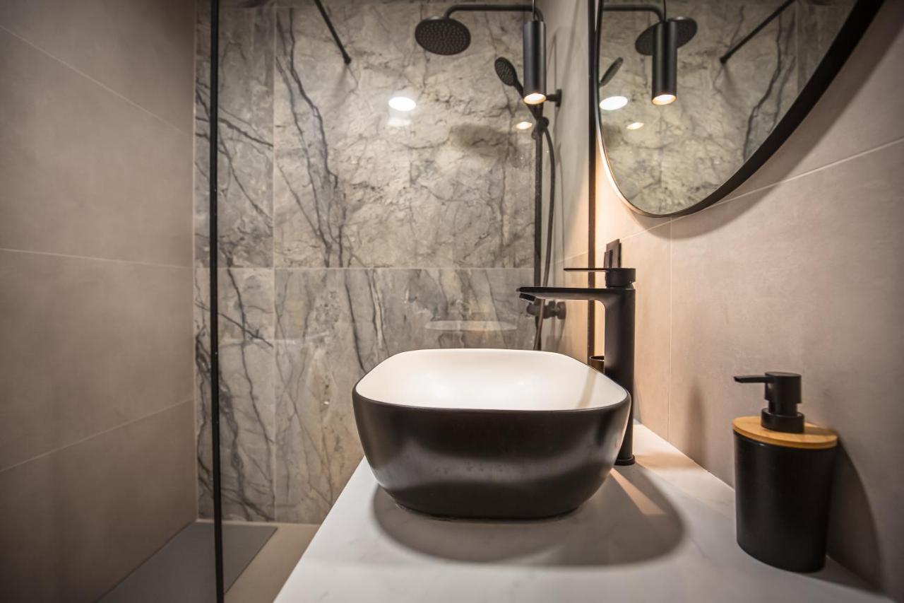 Vogue Apartments أوميس المظهر الخارجي الصورة
