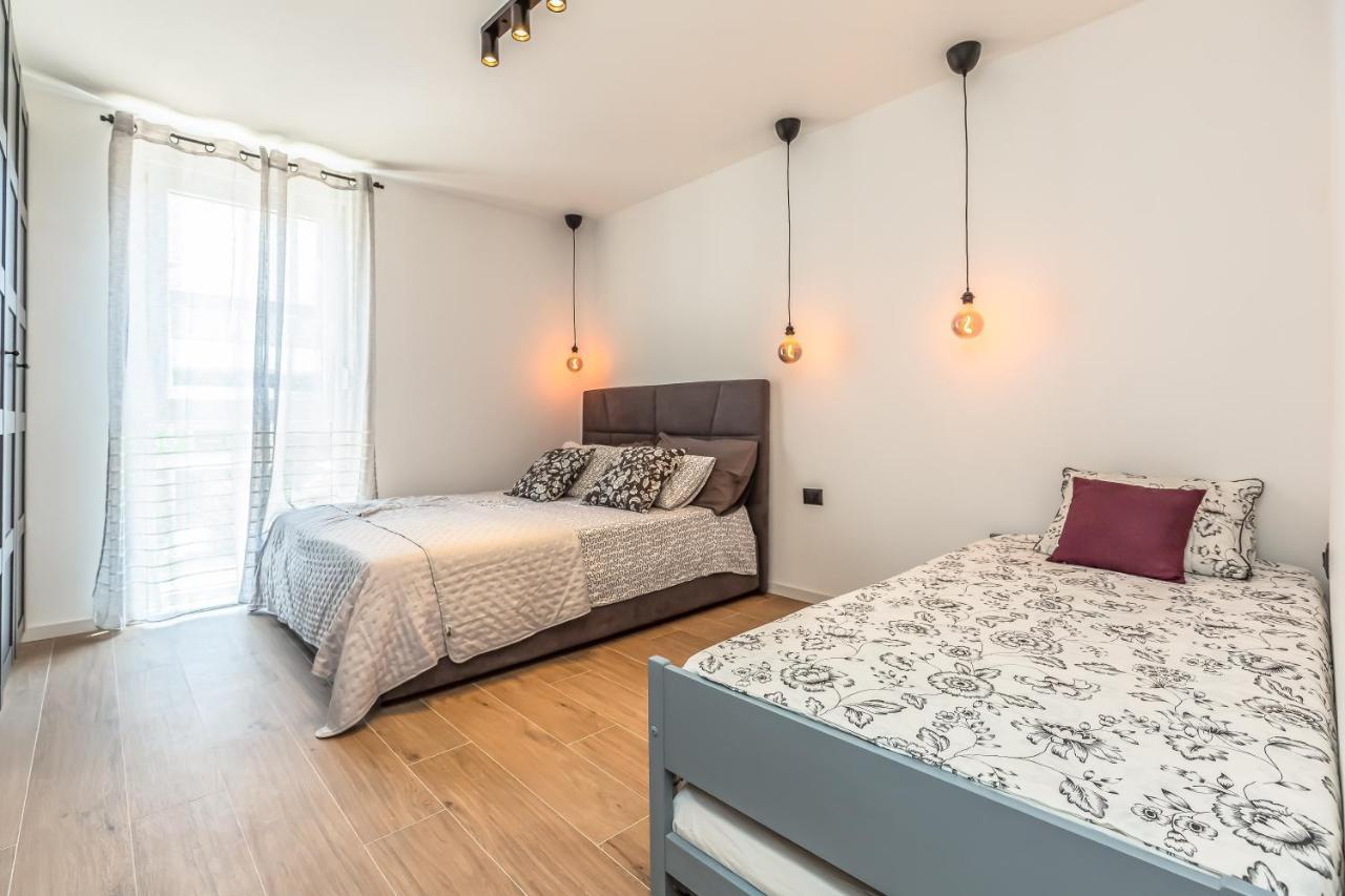 Vogue Apartments أوميس المظهر الخارجي الصورة